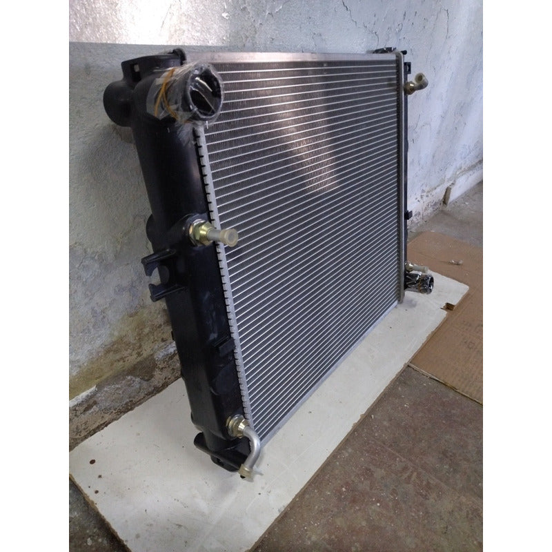 Radiador Motor Grúa Horquilla Komatsu con 2 Enfriadores de Aceite (550 x 518 x 56 mm)