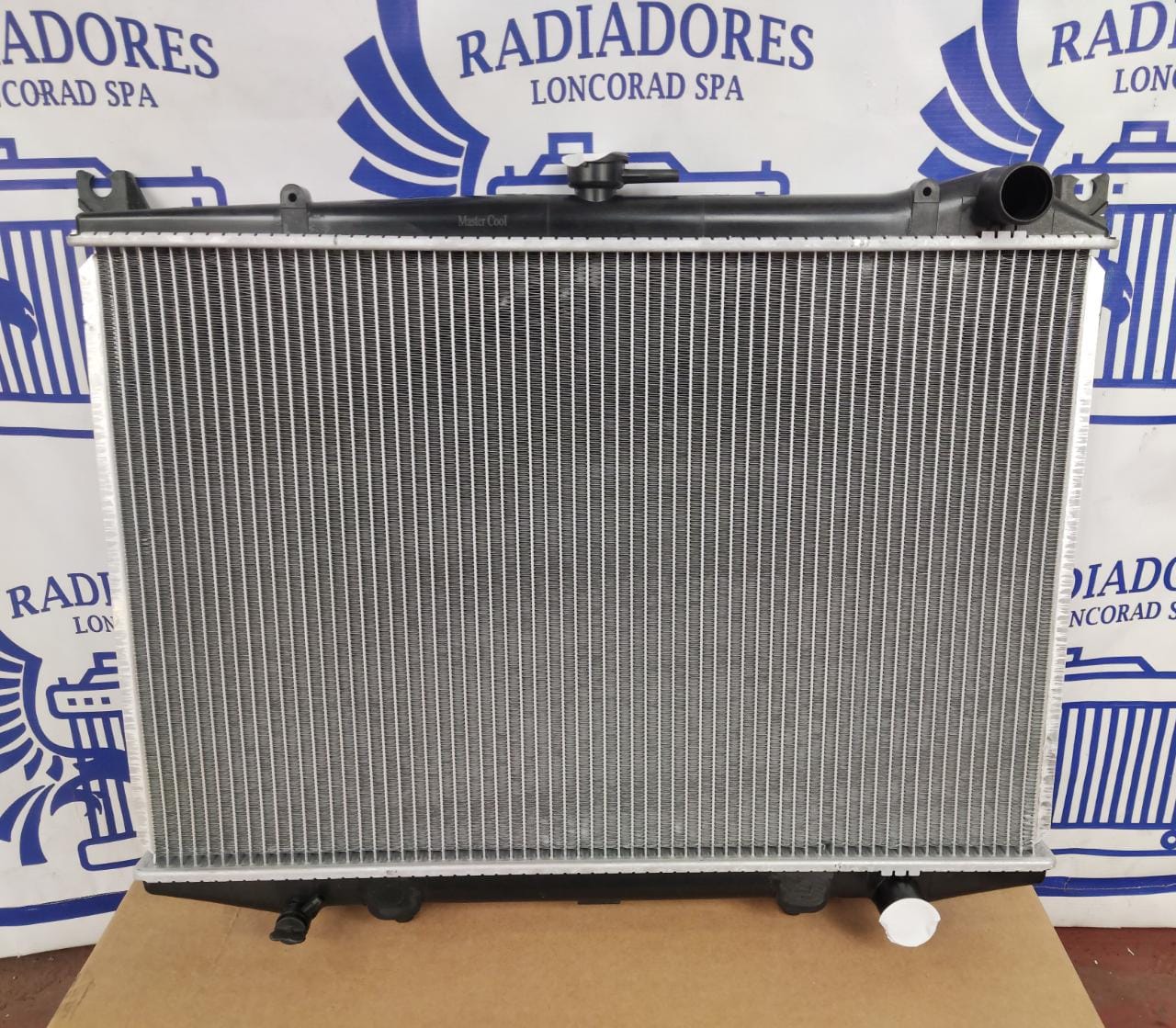 Radiador Motor Nissan D21 2.0 / 2.4 (1986 al 2010)